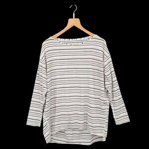 Lululemon L White & Black Striped Relaxed Fit Long Sleeve Top 🤍 Great Condition